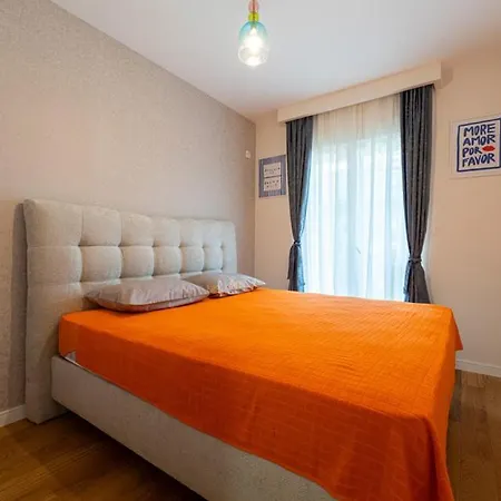 Geppetto Apartment