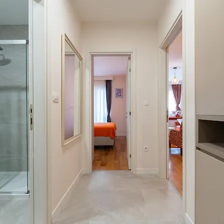 Geppetto Apartment *